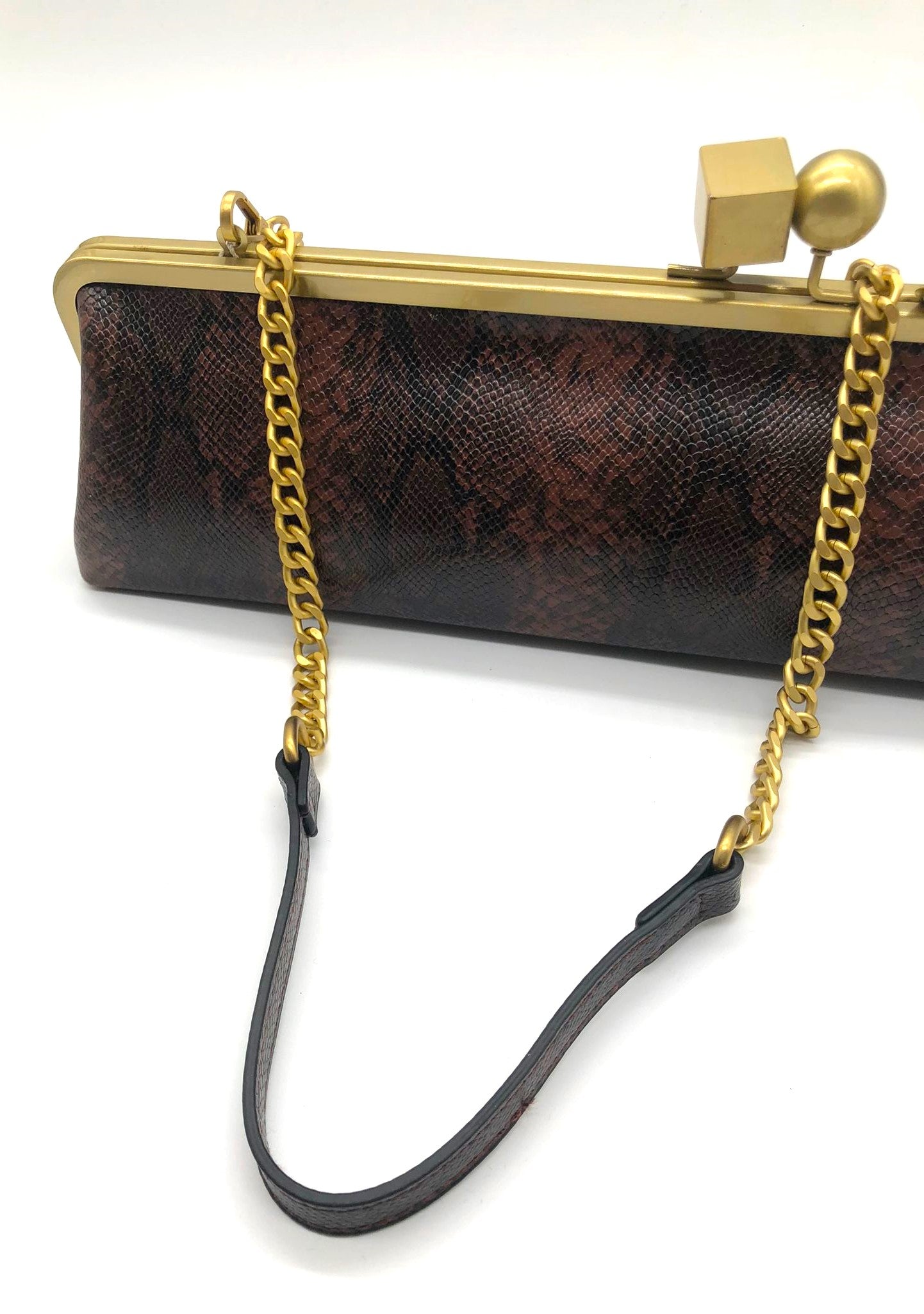 Borsa Zaira