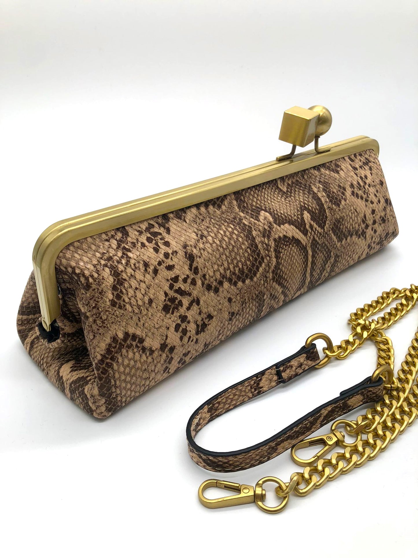 Borsa Zaira